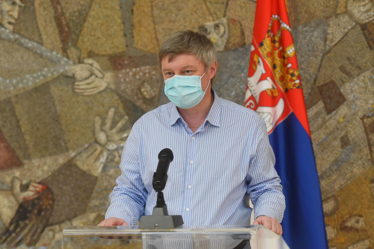 Dr Stevanović obelodanio: Postoji šablon po kojem vakcine stižu u Srbiju, ima ih dovoljno za sve!