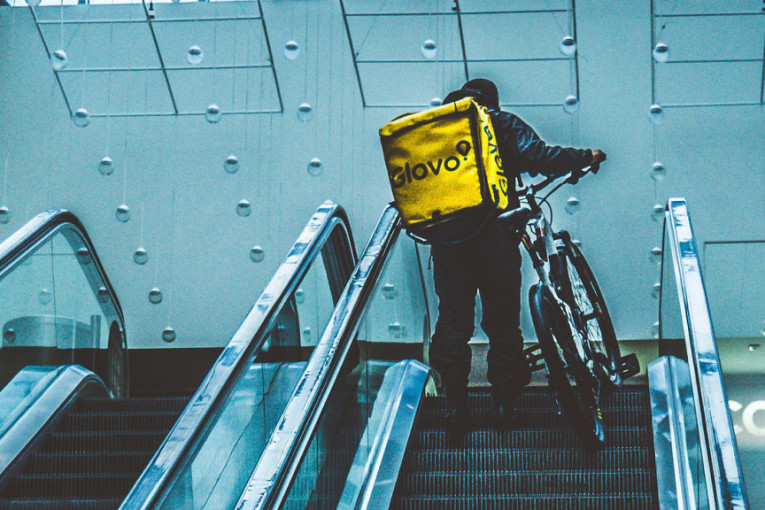 Ako naručujete hranu, promenite aplikaciju: Donesi.com je prešao u Glovo