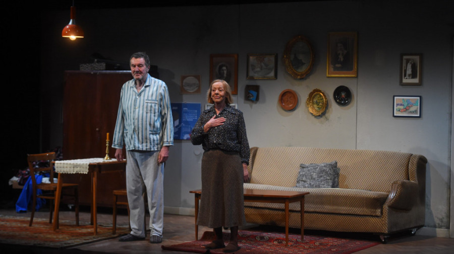 „Miloš“ za Miloša: Miki Krstović dobitnik prestižne nagrade za ulogu u predstavi „Cement Beograd“ (FOTO)