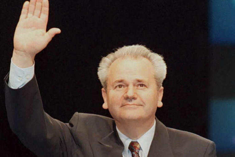 Upravnik zatvora ispovedio sve tajne iz ćelije broj 1.121: Šta mi je Milošević rekao pred odlazak u Hag
