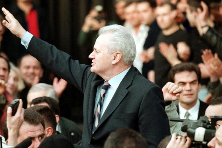 Sudbina Miloševića zapečaćena godinu dana ranije?! Karla del Ponte o tajnim sastancima sa Đinđićem