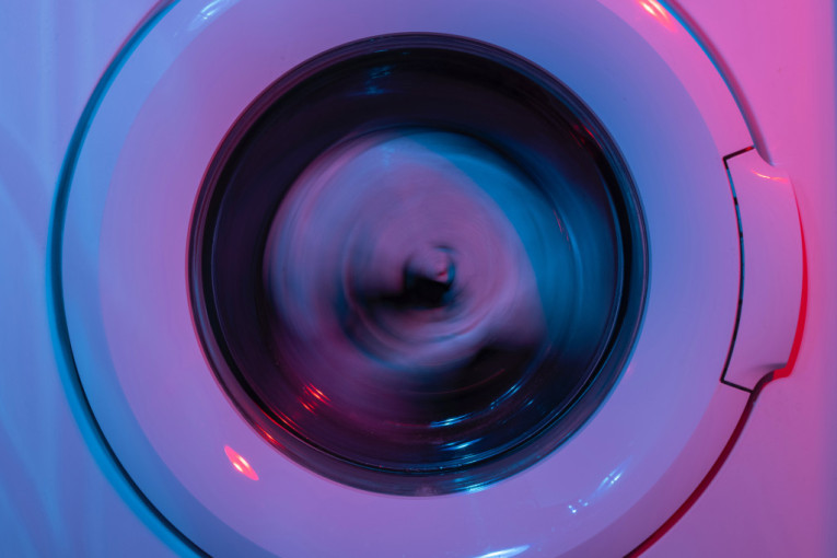 Šest razloga zašto bubanj veš-mašine smrducka i kako da rešite taj problem