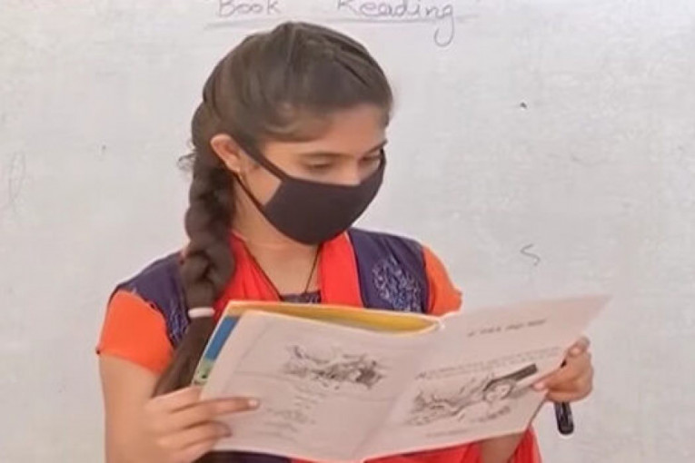 Devojčica sa humanom misijom: Sa samo devet godina otvorila besplatnu biblioteku za svoje vršnjake