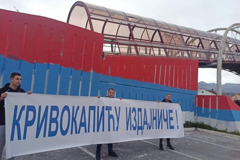 Protestna šetnja u Nikšiću u znak podrške Leposaviću (VIDEO)