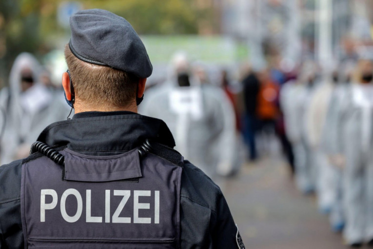 Lažni policajci u Austriji ukrali 750.000 evra: Vođa ekipe bio Srbin