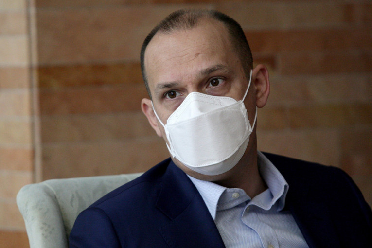 Ministar Lončar: Lakše dišemo, ali još nema govora o zatvaranju kovid bolnica