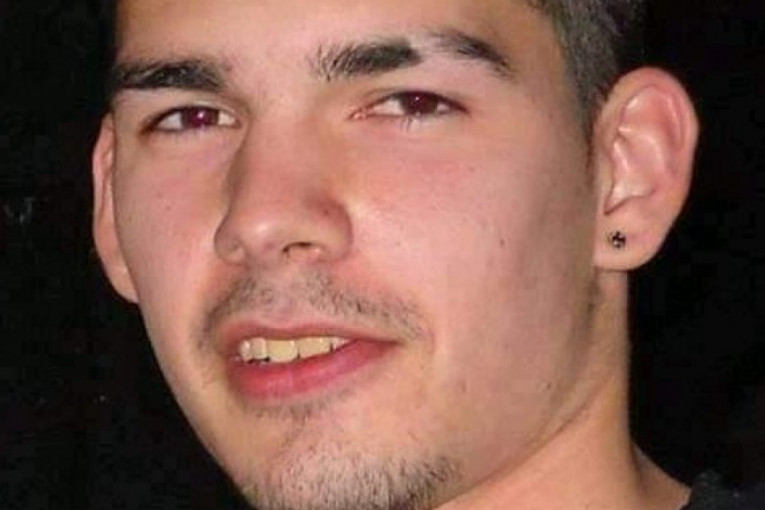 Nestao Dejan (29) iz Vrdnika: Uzeo jaknu i otišao, porodica moli za pomoć