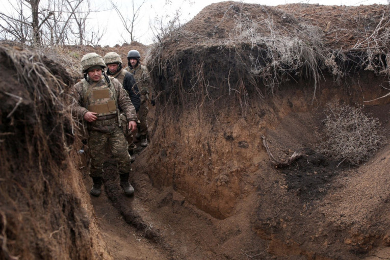 Tenzije u Donbasu: Američki ataše na kontakt-liniji sa Ukrajinom, nosi spornu uniformu