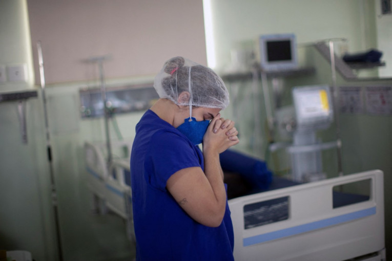 "Božja ruka": Fotografija iz bolnice u Brazilu koja je obišla svet (FOTO)