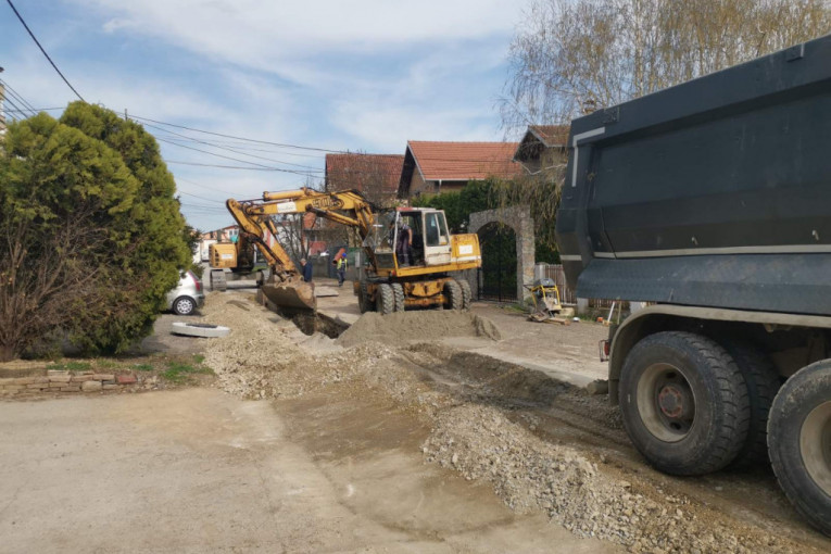 Trajno rešenje problema: Zemunsko naselje Altina do kraja juna dobija kompletnu kanalizaciju
