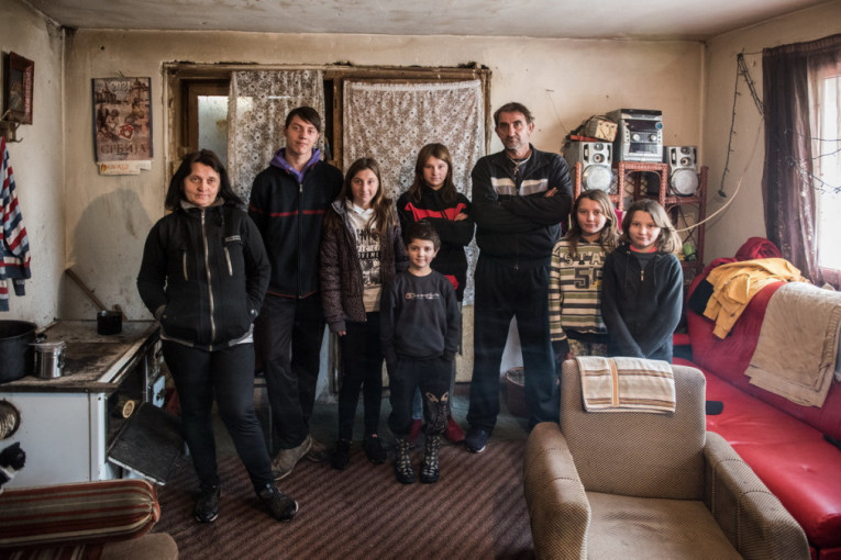 Tuga za preminulim detetom ne prestaje: Teška priča porodice Avramović iz Smederevske Palanke cepa srce, oni imaju samo jednu želju (FOTO)