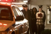 Selena Gomez uslikana krvava u Njujorku! Policija je privodi naočigled prolaznika (FOTO)