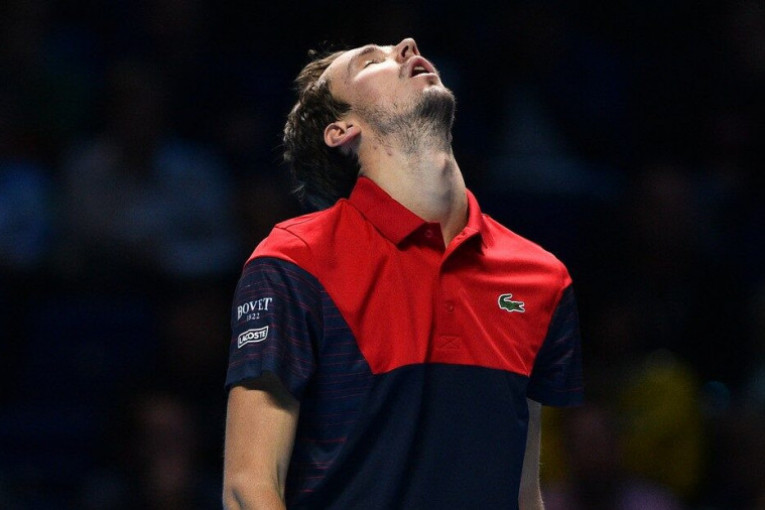 Novaka ovako nećeš stići: Drugi teniser sveta odmah ispao!