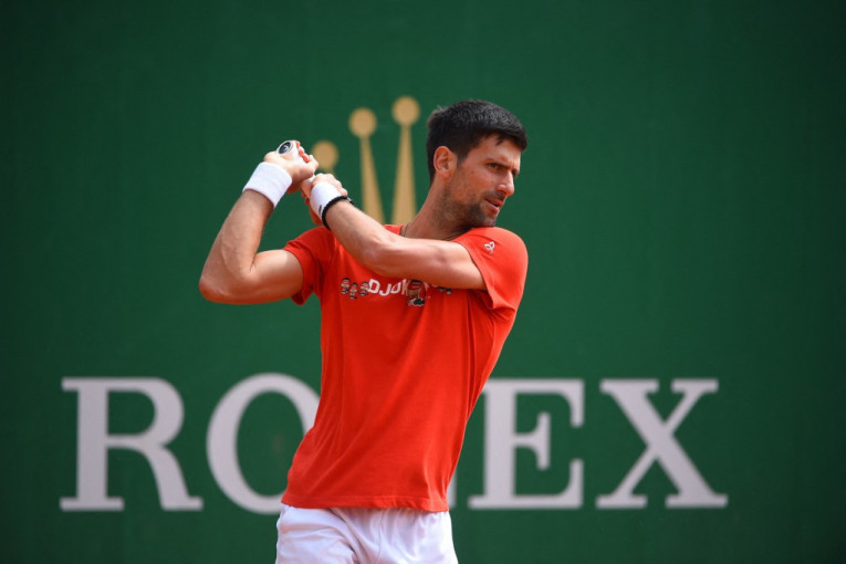 Novak nastavio poteru za Štefi Graf, Medvedev preskočio Nadala
