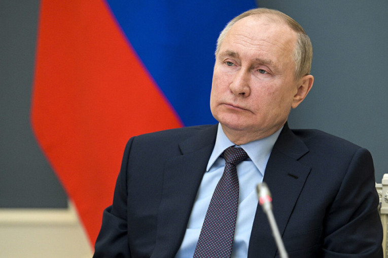 Putin doneo ukaz: Više od milion ilegalnih migranata mora da napusti Rusiju