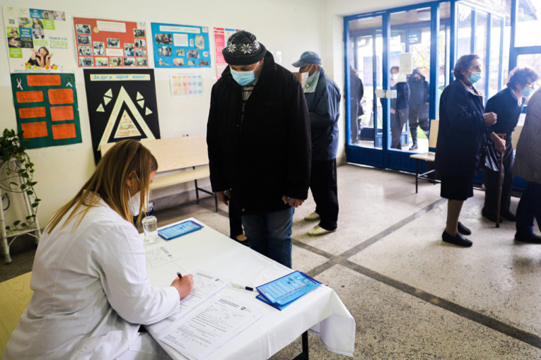 Veliki odziv građana u Mladenovcu: Vakcinisano 12.000, revakcinisano više od 8.000 ljudi