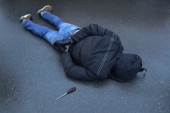 Haos u Novom Pazaru: Pretio radnicima kladionice i policajcima - imao kod sebe nož i šrafciger!