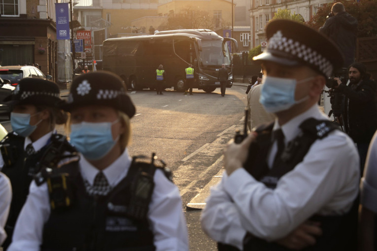 Na ulicama Londona protest protiv kovid pasoša, lokdauna i nošenja maski