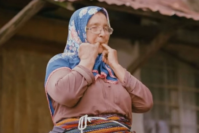 U selu Kuskoj ljudi zviždukom razgovaraju s komšijama na drugoj strani planine (VIDEO)