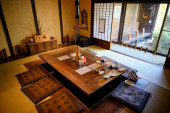 Zašto Japanci sede na podu dok jedu? Imaju za to sedam zdravih razloga