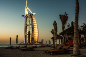 Dosad neviđeno: Zadužili se Emirati, ali ne pojedinačno