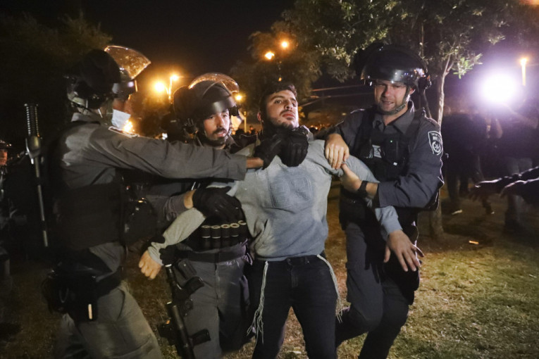 Bukti Jerusalim! Novi sukobi Palestinaca, desničara i policije, uzvikivalo se "Smrt Arapima" (VIDEO, FOTO)