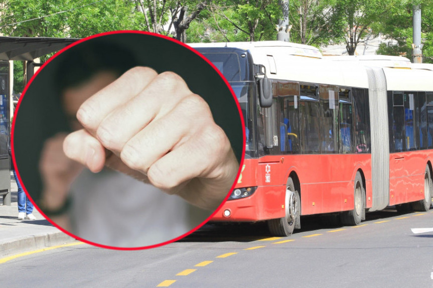 Makljaža na autobuskoj okretnici: Potukle se kolege vozači, sevale pesnice