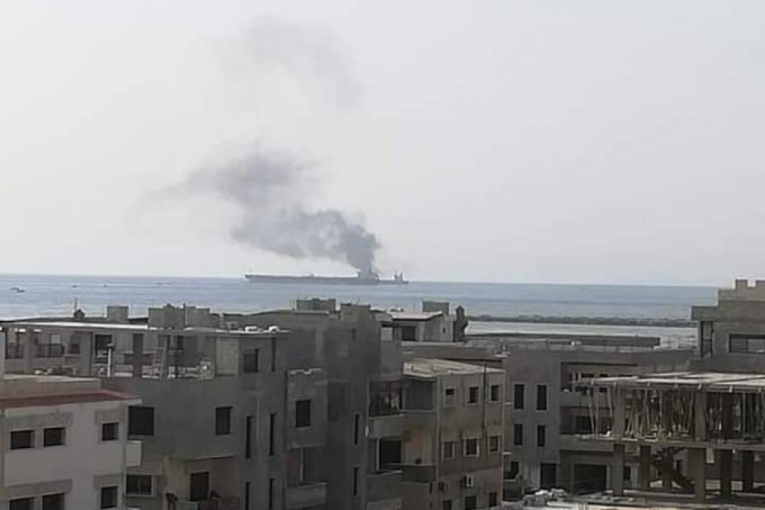 Pogođen iranski naftni tanker u Siriji, požar ugašen