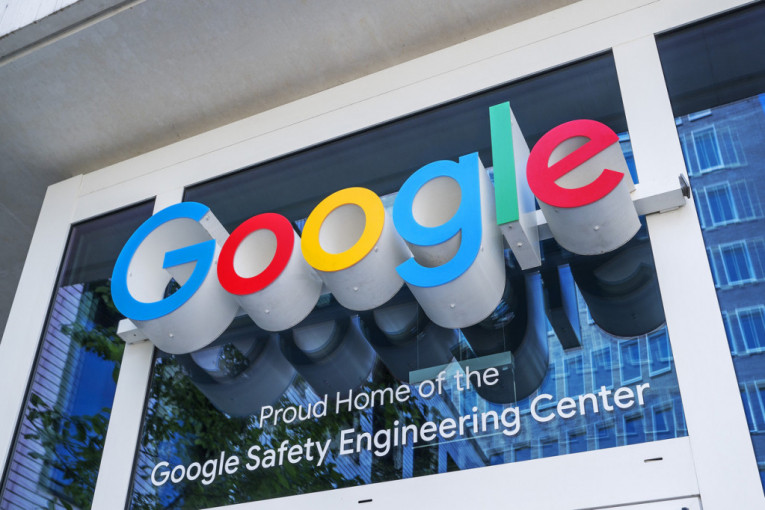 Gugl uštedeo milijardu dolara tokom rada od kuće