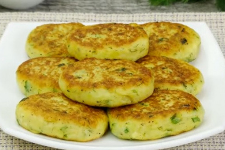 Recept dana: Pecivo punjeno krompirom i lukom za praznični doručak (VIDEO)