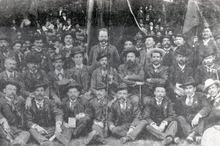 Srbi obeležavaju praznik rada od 1893. godine: Dve godine kasnije upriličena prva manifestacija u selu Dubona