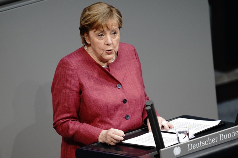 Merkel zapretila: "Ko iznosi mržnju protiv Jevreja, taj deluje van granica ustava"