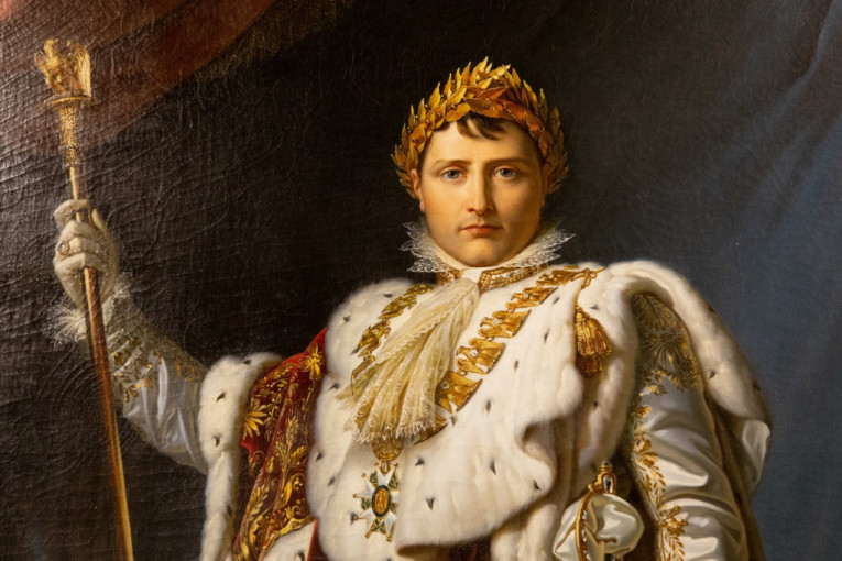 200 godina nakon smrti Napoleonov DNK na aukciji: Pramen kose, čarape, košulje i platno kojim je bio prekriven tokom obdukcije (FOTO)