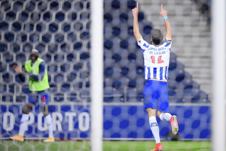 Klopu nije zanimljiv, Konseisao još nije odlučio: Grujić dokazuje da je igrač za Porto (VIDEO)