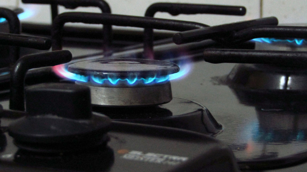 Zašto požari bukte po Beogradu? Fatalne greške pale lokale po gradu