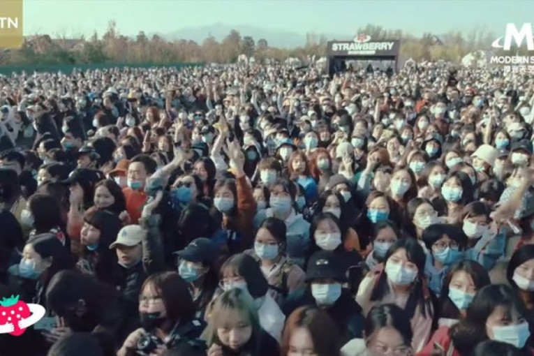 Neverovatna scena iz grada odakle je krenula korona: Organizovali koncerte za 11.000 ljudi (VIDEO)