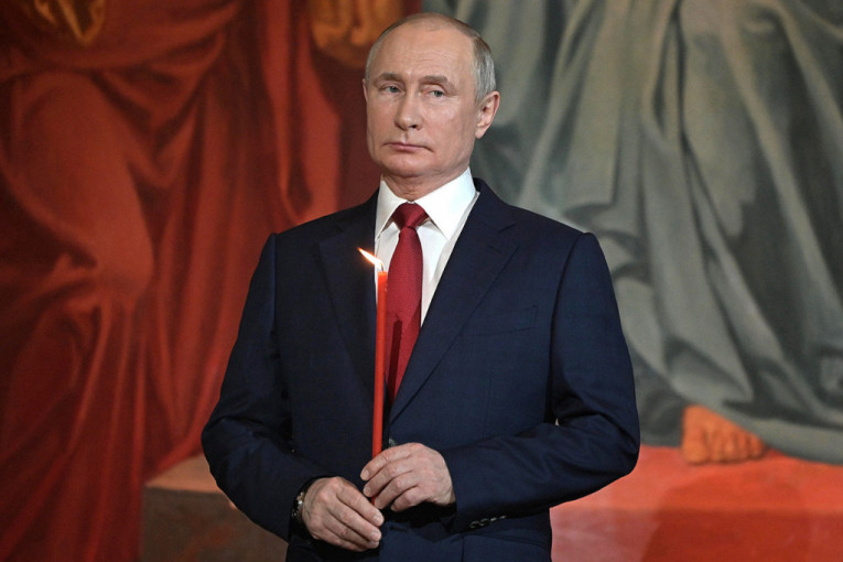Putin čestitao Vaskrs pravoslavnim hrišćanima: "Ovaj praznik budi veru, nadu, želju da se pomogne dugima" (FOTO)