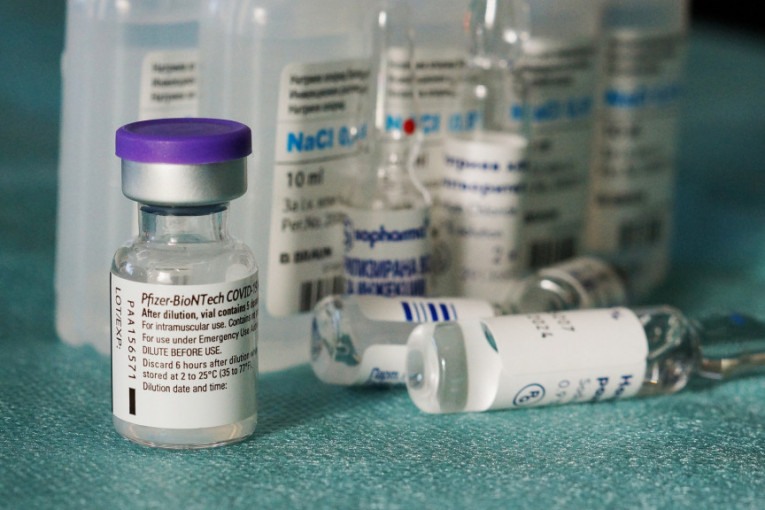 Nova isporuka: U Institut "Torlak" dopremljeno skoro 80.000 doza "Fajzerovih" vakcina