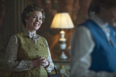Netflix objavio koja glumica će igrati kraljicu Elizabetu II u petoj sezoni "Krune" (FOTO)