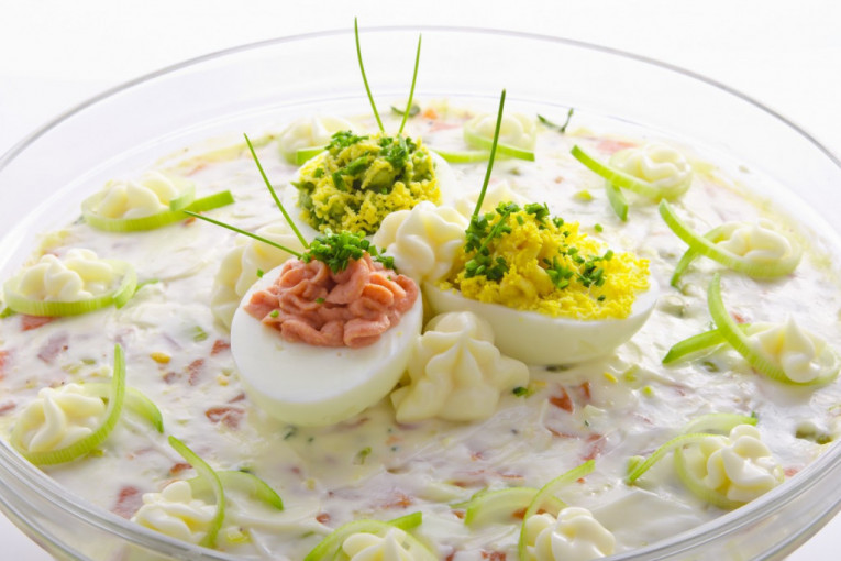 Recept dana: Od preostalih uskršnjih jaja napravite odličnu salatu sa makaronama i šunkom