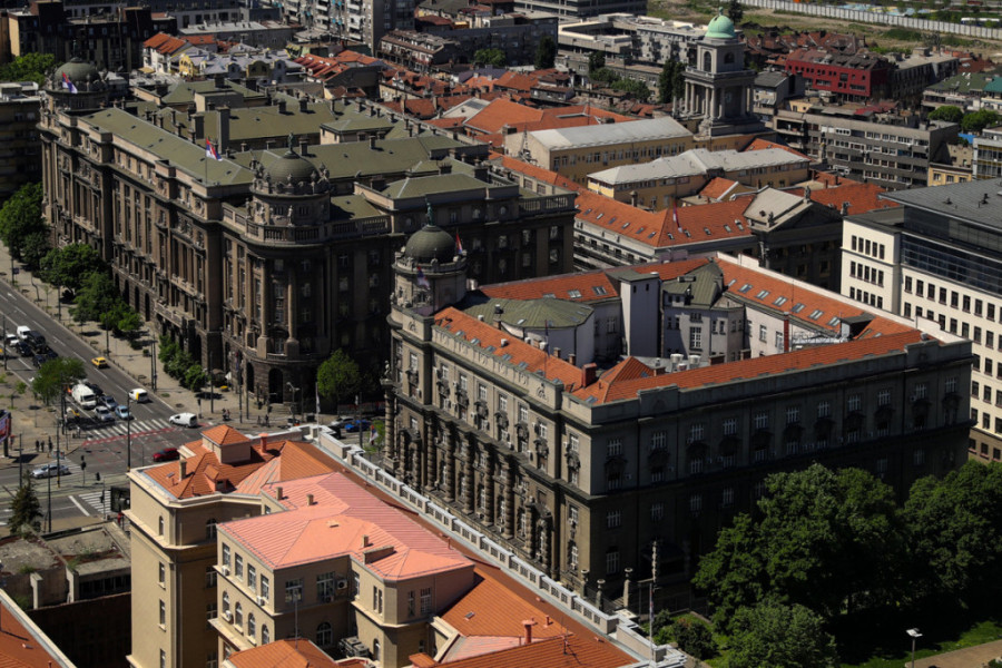 Bez dekorativne rasvete na javnim zgradama: Ovo su mere štednje struje koje je preduzeo Beograd!