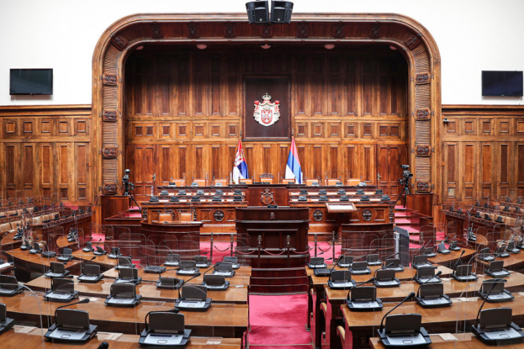 Posebna sednica u Skupštini Srbije posvećena KiM: U utorak o svim značajnim pitanjima