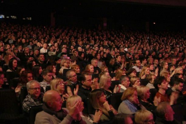 Nebojša Đukelić: Tragični "princ televizije" koji je Festu vratio stari sjaj
