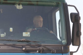 Više proveo za volanom nego sa porodicom: Najstariji kamiondžija u Srbiji ima 85 godina i dalje vozi šleper