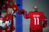 U punoj formi: Ruski predsednik postigao devet golova na hokejaškoj utakmici