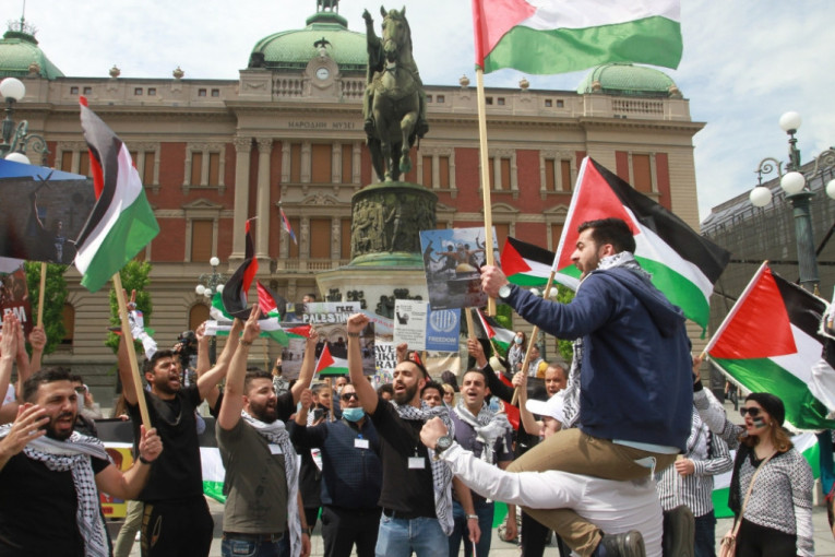Skup podrške Palestini u centru Beograda: "Bez Jerusalima nema ni naše države" (FOTO)