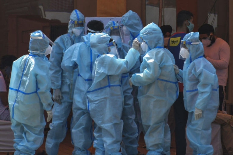 Taman se ponadali boljem, ali brojke opet divljaju: U Indiji rekordan broj zaraženih u danu