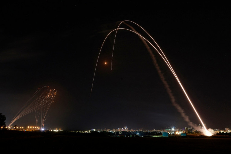 Izraelska "Gvozdena kupola" vredna milijarde ostala bez municije?