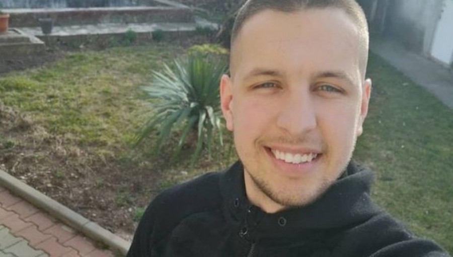 "Ja sam majka koja je koračala za sandukom svog sina": Potresne reči Dragane čiji je sin ubijen na proslavi rođendana