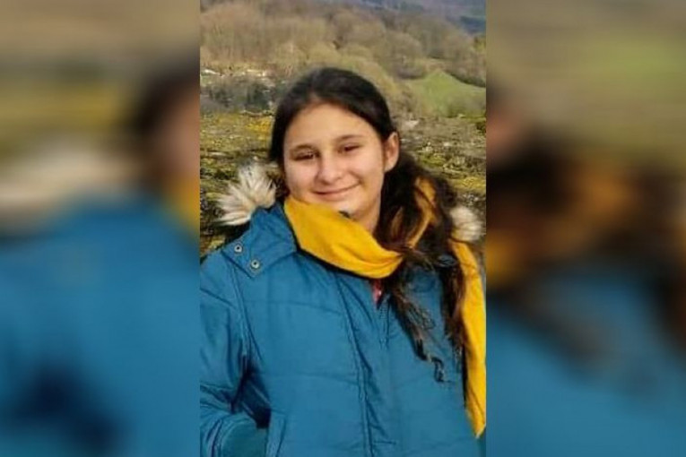 Nestala devojčica (15) iz Bogatića: Tomanije nema već sedam dana, porodica sumnja da ju je odveo jedan muškarac!